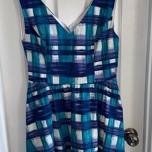 ModCloth Sleeveless Vneck Floral Dress L Pockets Open Back Fit Flare Blue Chic